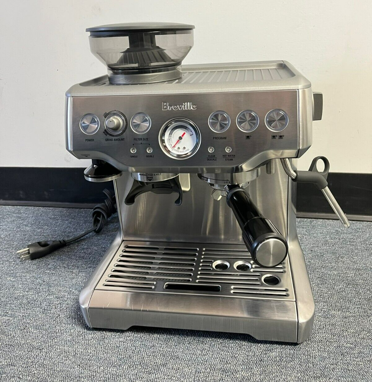 Breville the Barista Express Espresso Machine with Grinder Breville the Barista Express Espresso Machine with Grinder