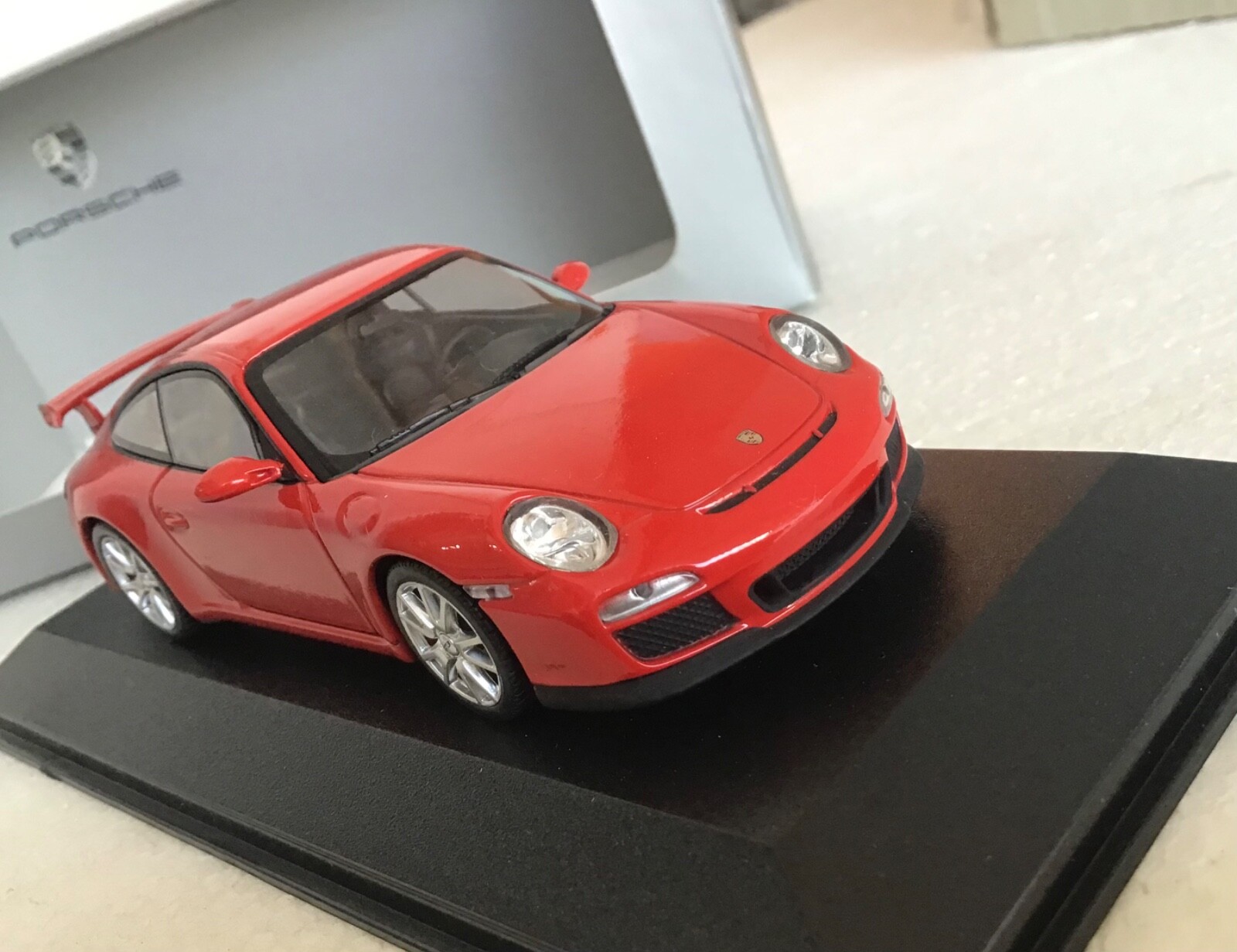 1/43 MINICHAMPS PORSCHE 911 GT3, red , WAP 020 016 19 mint ,++