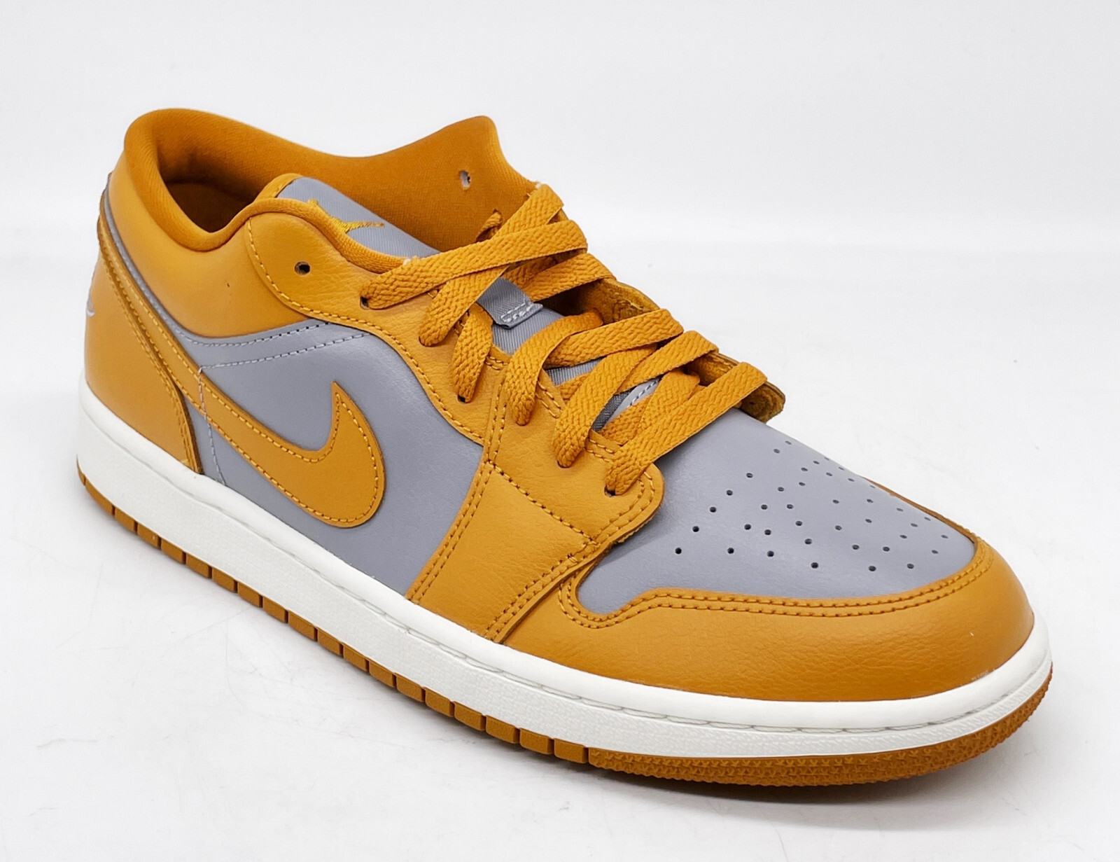 NIKE WMNS エア・ジョーダン 1 LOW　DC0774-020　28.5 楽天市場】NIKE WMNS AIR JORDAN 1 LOW DC0774-020ナイキ
