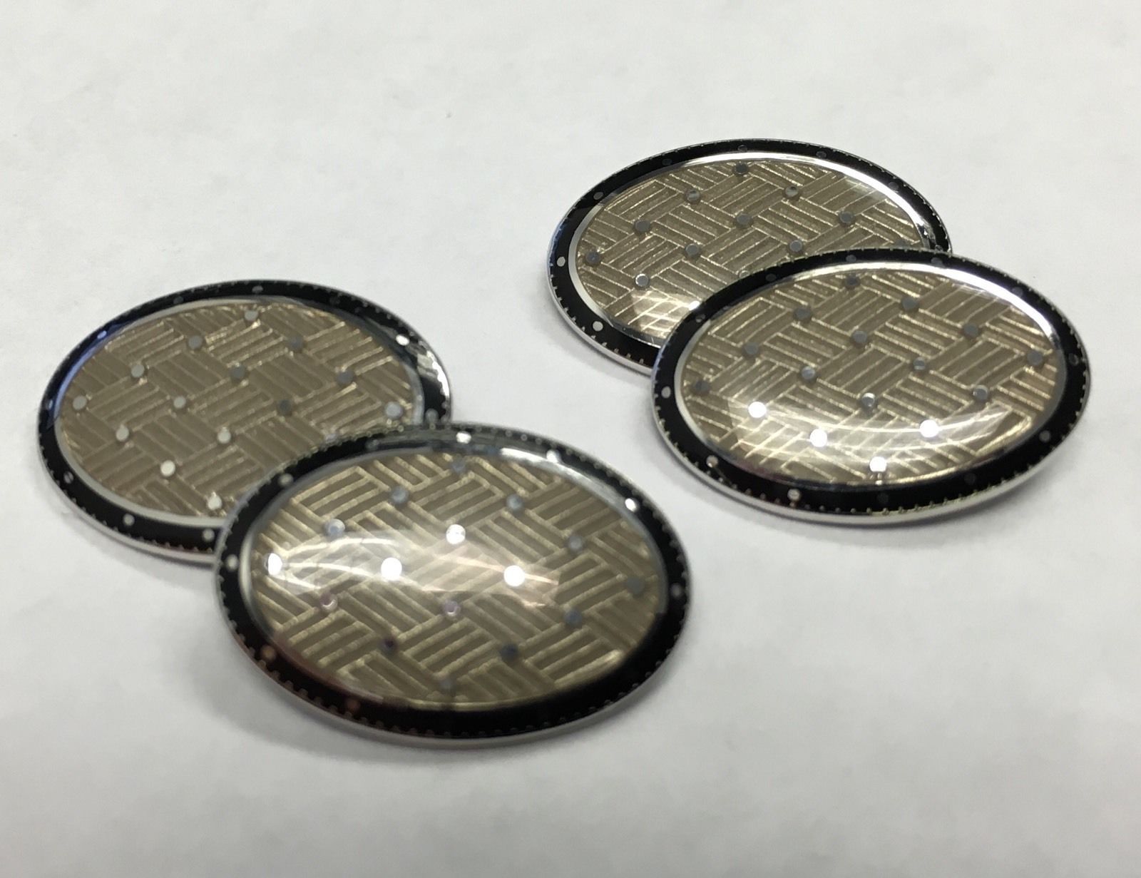 18k White Gold Cufflinks for Men