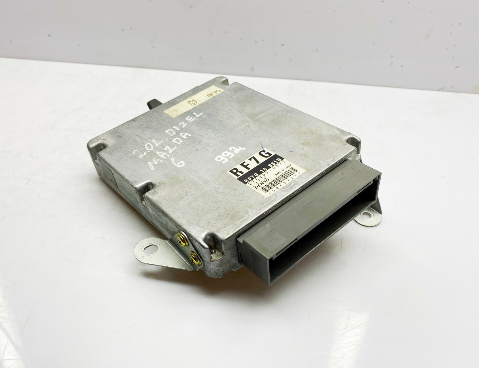 350B／6L6G.２本組、中国製 MAZDA 6 2.0 Diesel Engine Control Unit ECU RF7G18881B