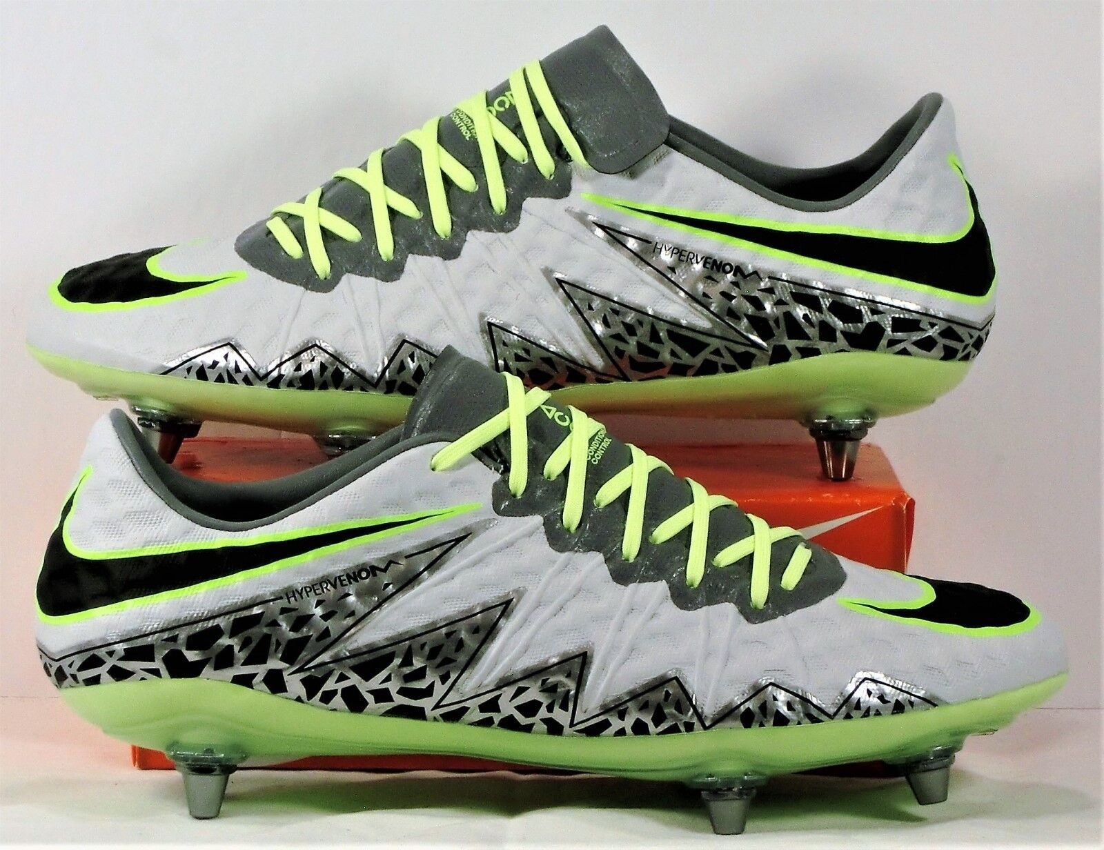 Nike Hypervenom Phinish II SG-PRO Men's Soccer Cleats Style