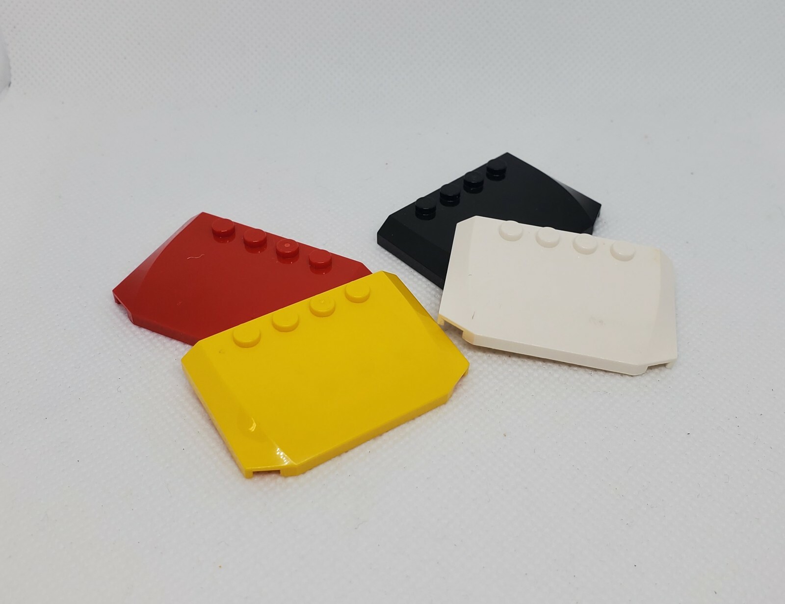 LEGO Parts Wedge 4 x 6 x 2/3 Triple Curved Vehicle Hood