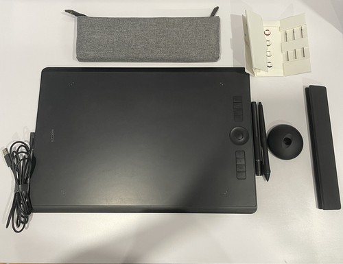 t*g様 Wacom Intuos Pro 本体 箱付き $_12.JPG?set_id=880000500F