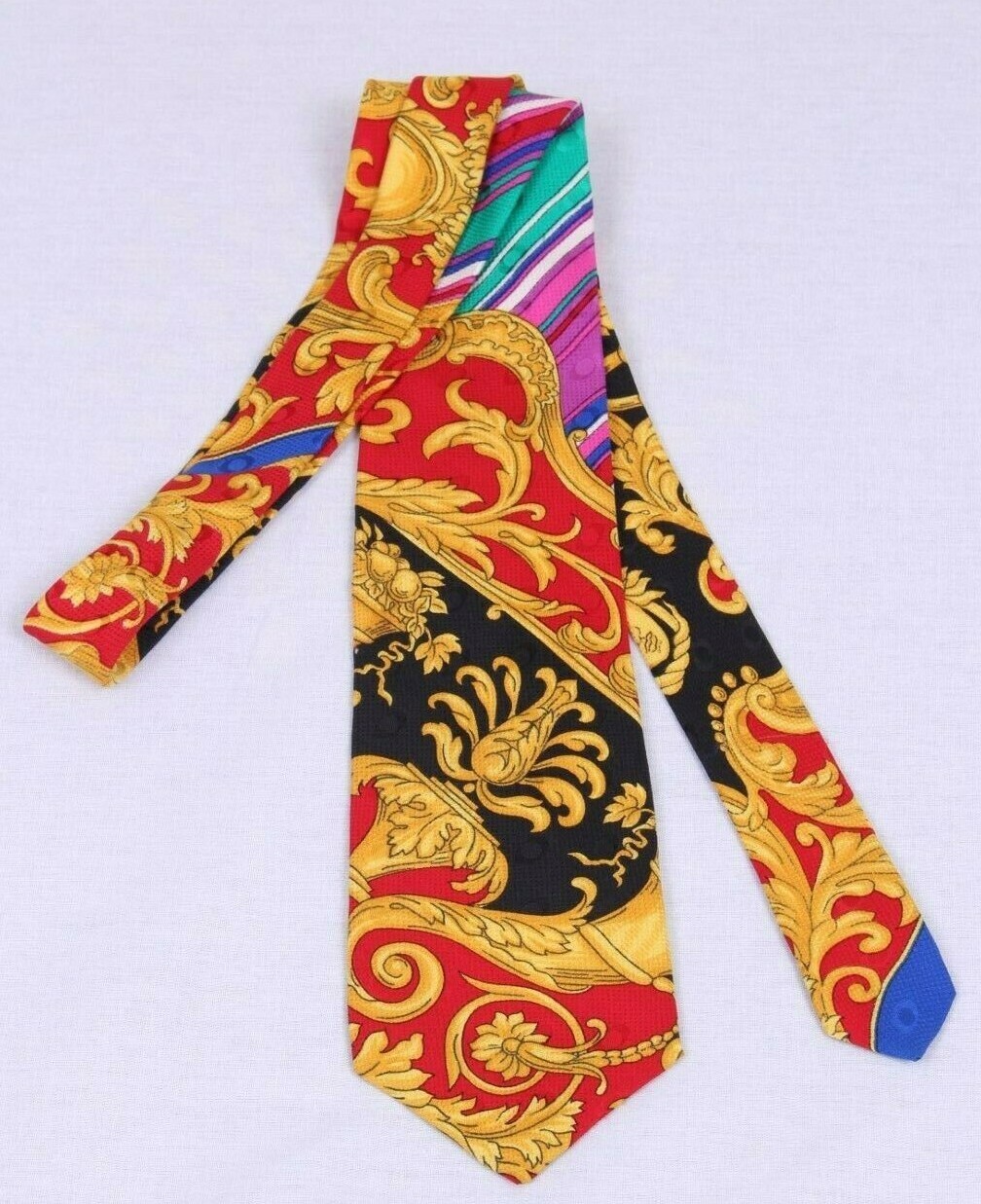 GIANNI VERSACE 90s vintage red silk tie Wild Baroque print