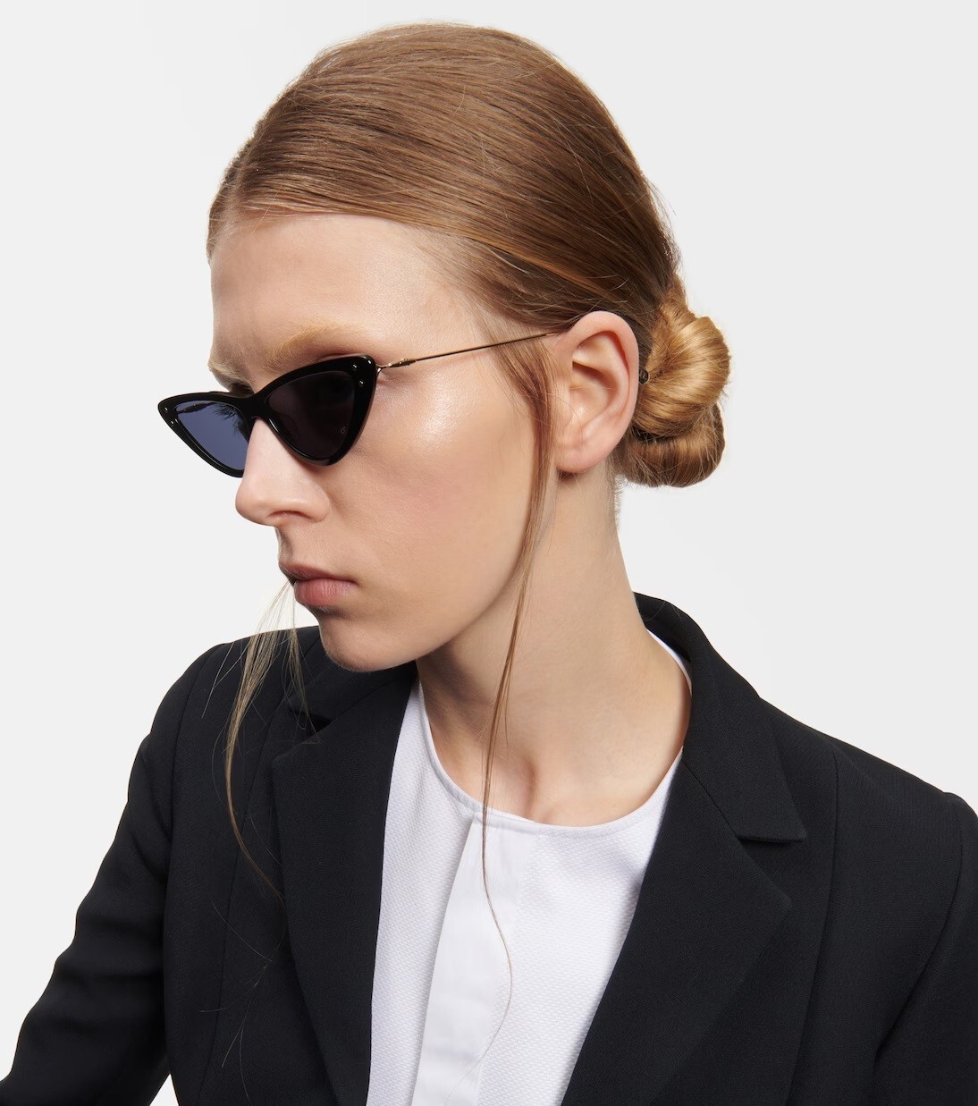 Pre-owned Dior Miss B4u Cd40105u 01v 12b0 Black Blue Unisex Cat Eye Sunglasses