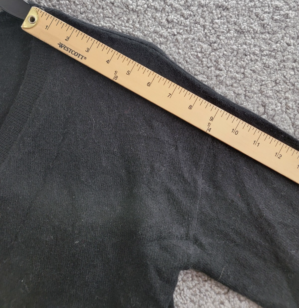 C by Bloomingdale's Cashmere V-Neck Cardigan Women's M Black Solid Long Sleeve - Picture 11 of 19