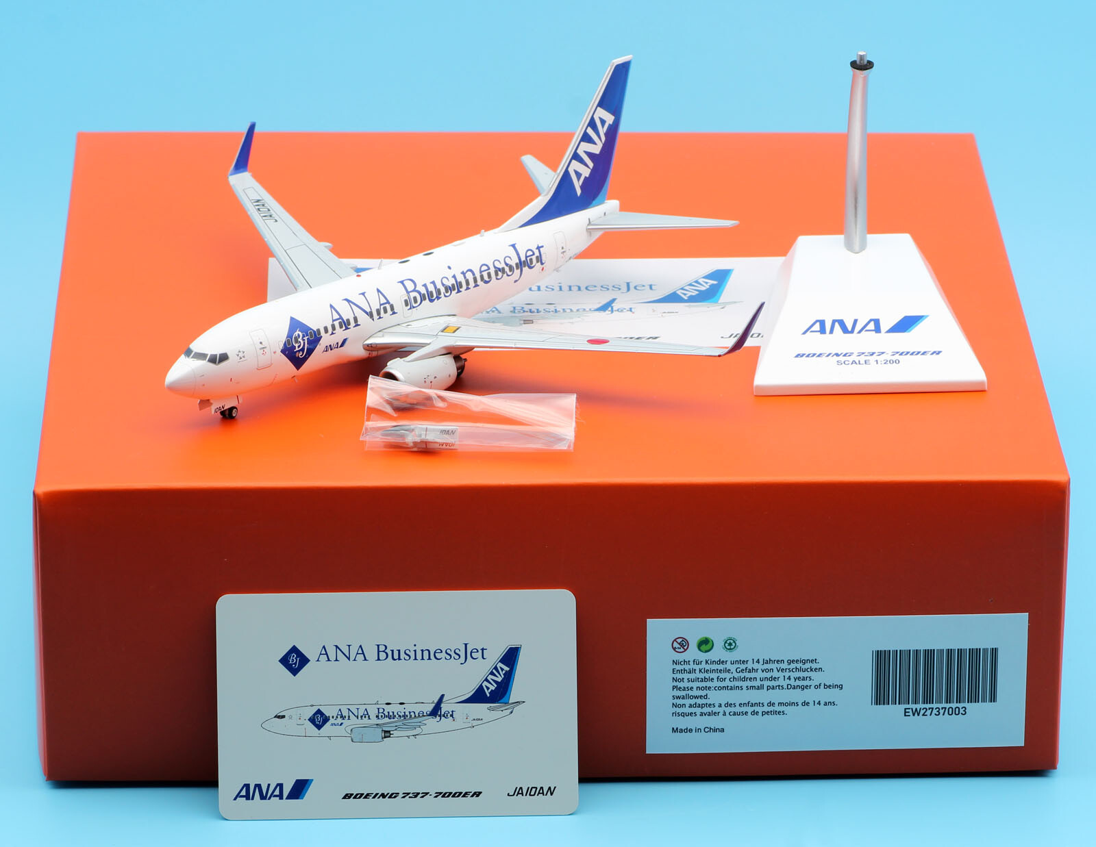 JC 1:200 All Nippon Airways ANA Boeing B737-700ER Diecast JC 1:200 All Nippon Airways ANA Boeing B737-700ER Diecast