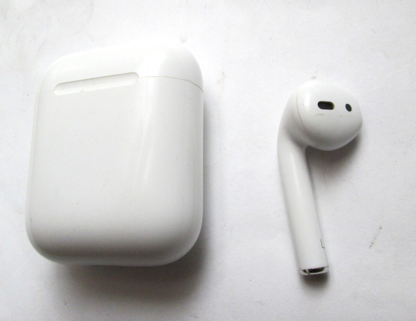アップル AirPods 1st 100%/98% Apple エアポッズ AirPods 1 - Tech Specs - Apple Support
