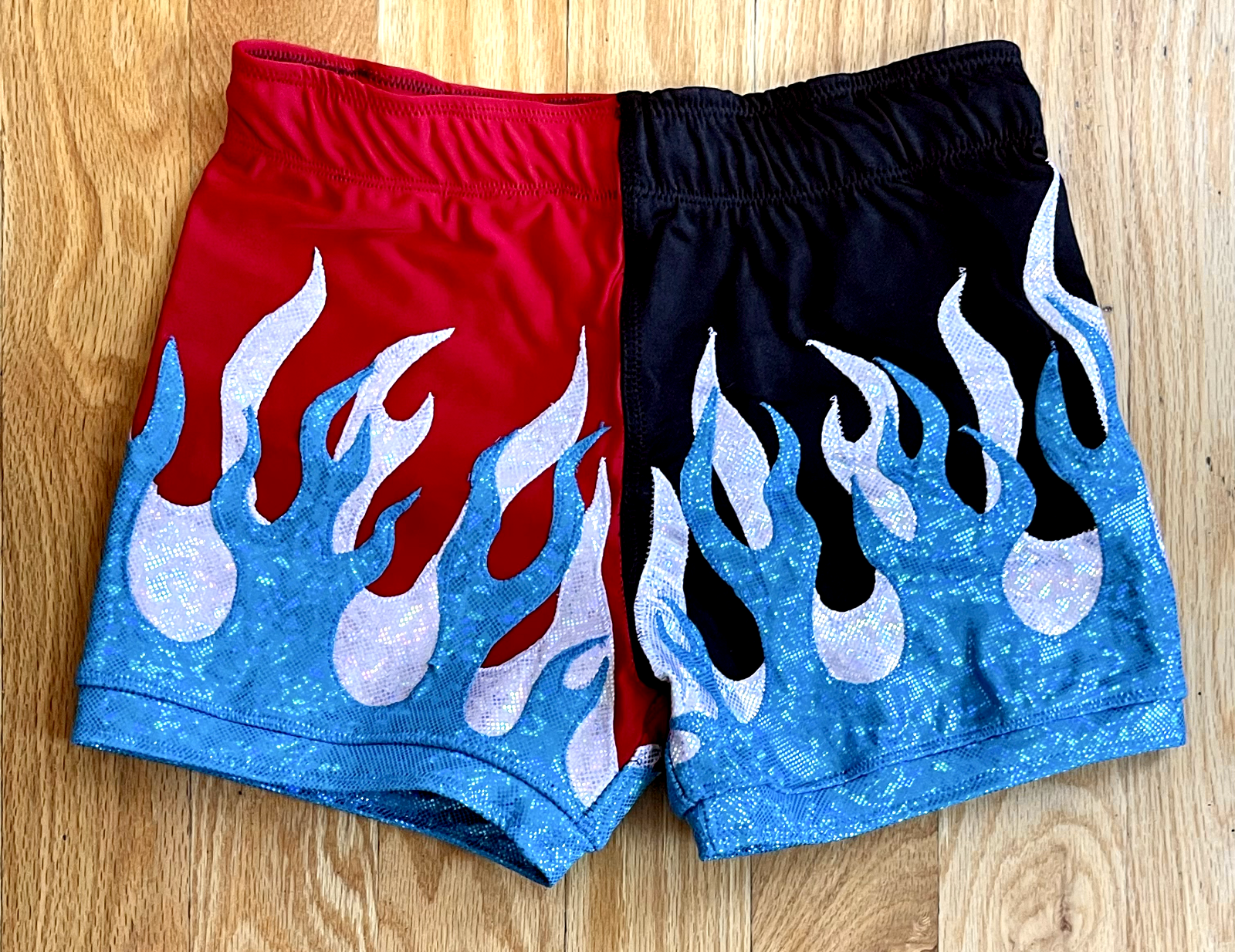 Pro Wrestling Biker Shorts Black Red W. Flames Design Sz 34 36 M