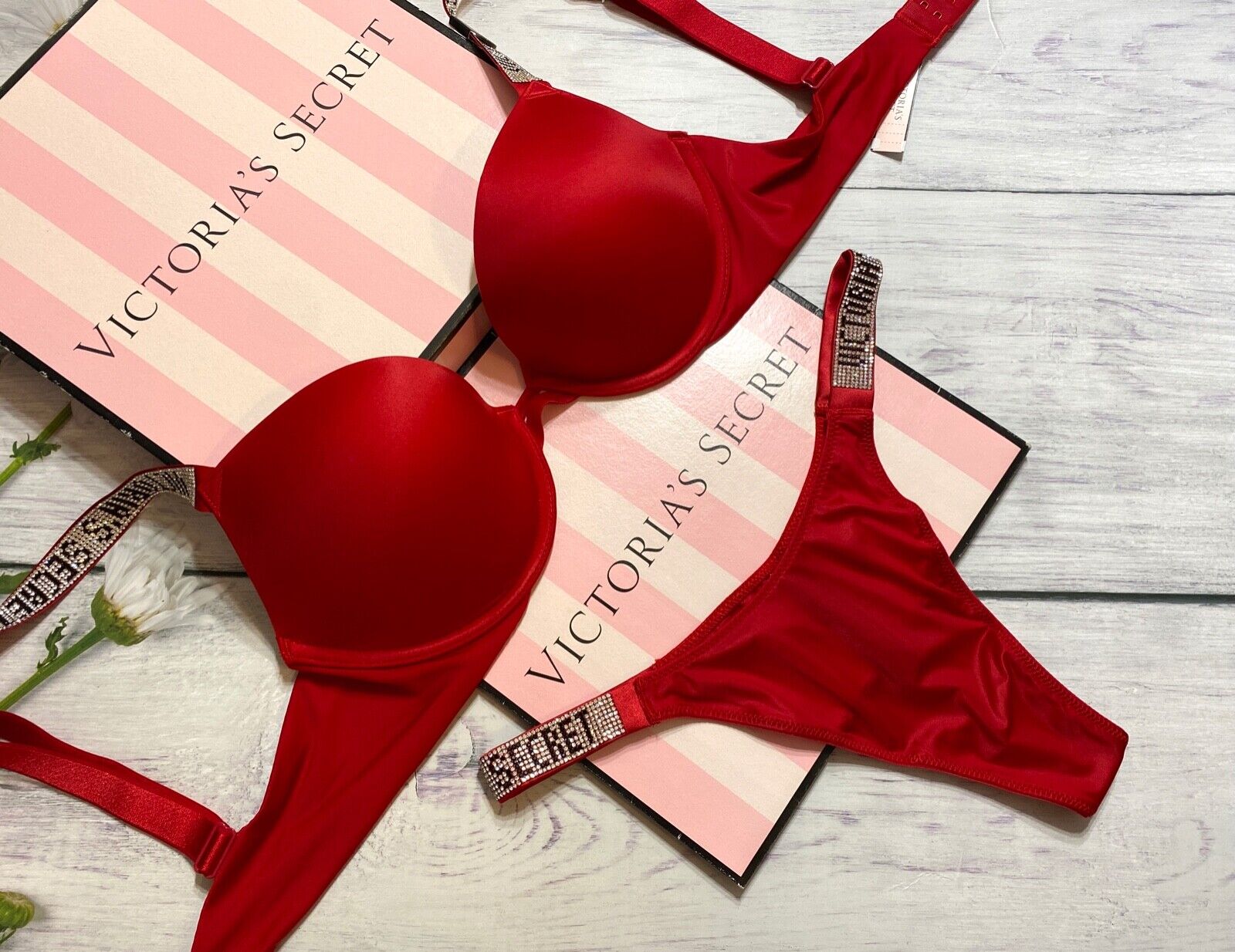 Victoria s Secret Sexy RHINESTONE Shine Strap Push Up Bra Thong Set Smooth  Red