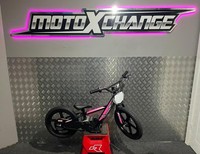 Revvi 16 inch.....PINK.....MOTO X CHANGE.....£445.00.....