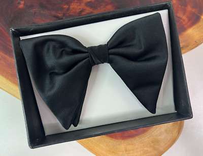 Giovanni Testi Big Butterfly Bow Tie and Hanky - Black Satin Pre-tied