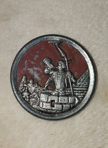 Vintage Metal Picture Button Collectible Knight Medieval Scene