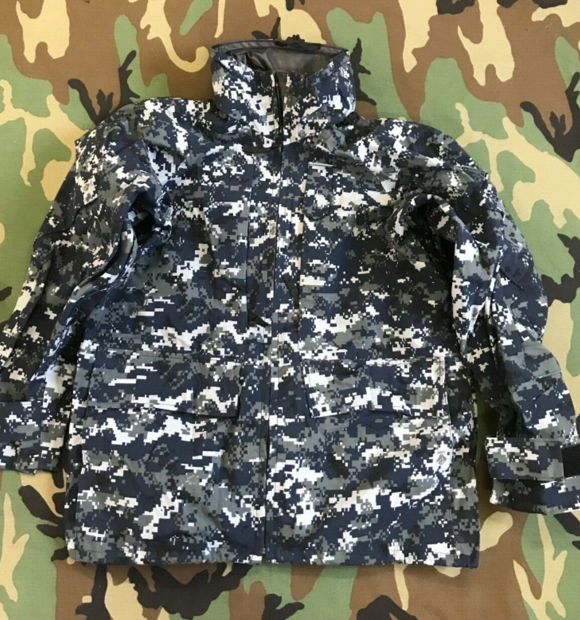 US NAVY GORE-TEX PARKA WORKING JACKET w. Liner NWU BLUE NSN US NAVY GORE-TEX PARKA WORKING JACKET w. Liner NWU BLUE NSN