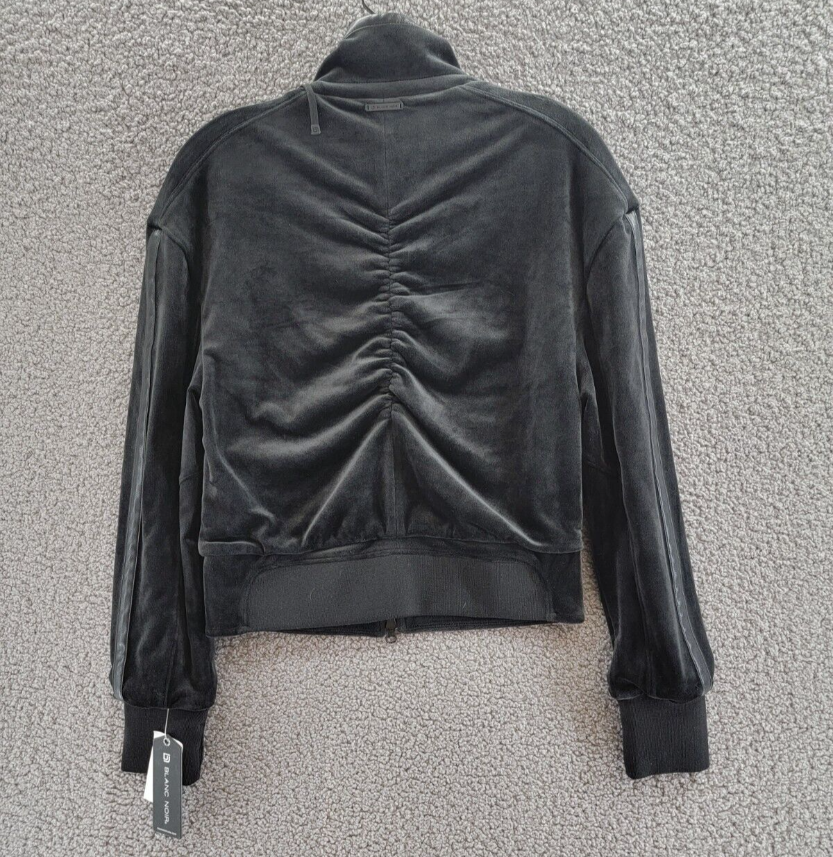 BLANC NOIR Sporty Velour Jacket Women's XS Black Thumbholes Ruched Back L/S - Picture 11 of 17