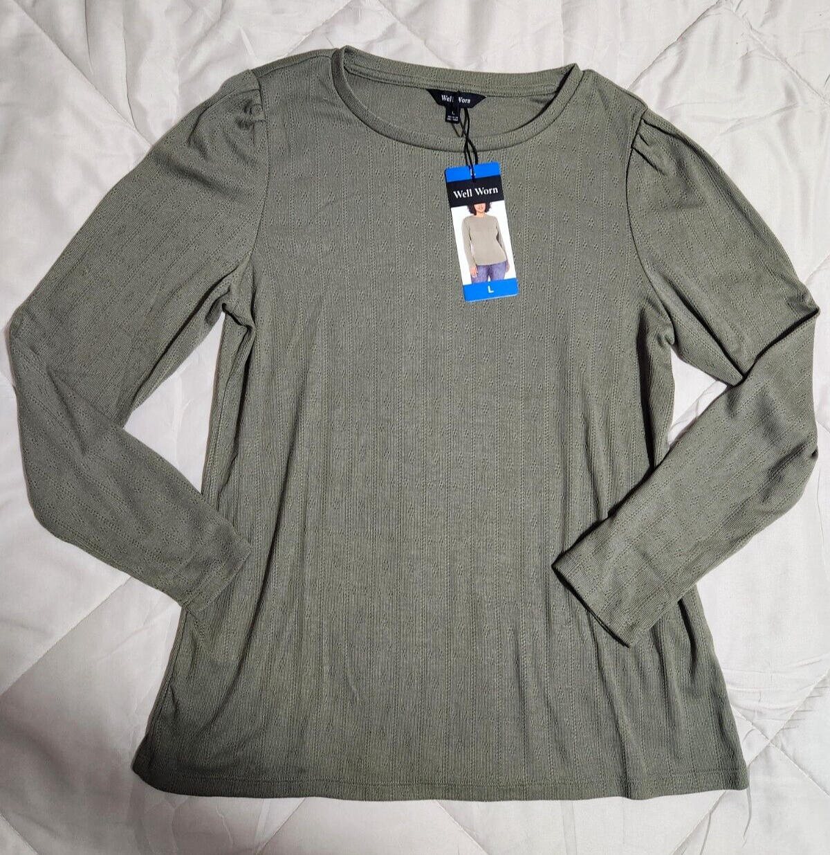 Well Worn Women's Long Sleeve Crewneck Top