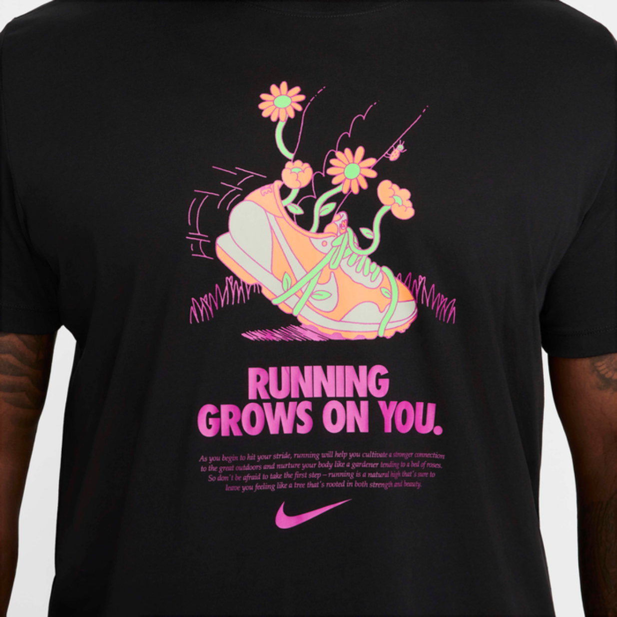 NIKE DRI-FIT トップス　RUNNING Nike Swoosh Women's Dri-FIT 1/2-Zip Running Mid Layer. Nike ID