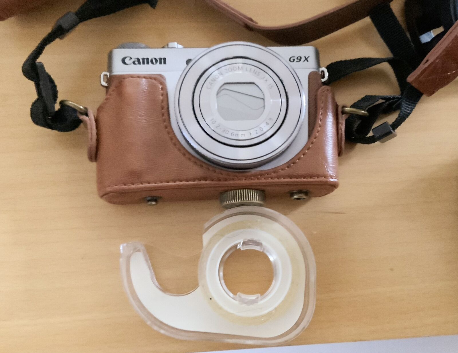 Canon PowerShot G7X Mark II Compact Digital Camera Black in Canon PowerShot G7X Mark II Compact Digital Camera Black in