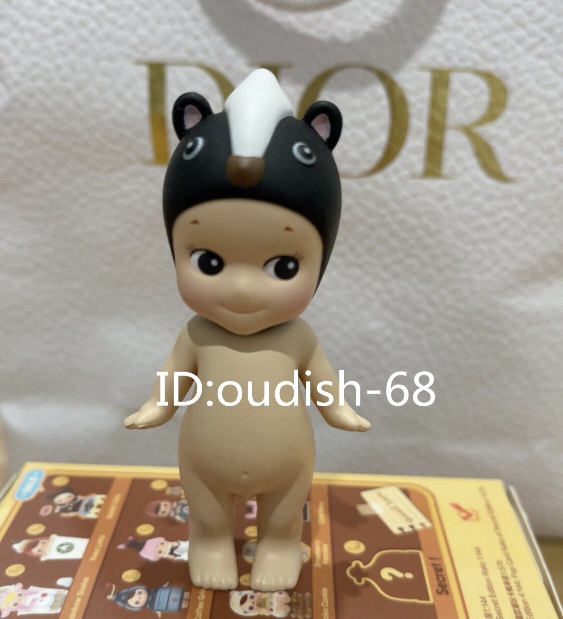 Skunk - Authentic Sonny Angel Animal Series 2 Mini Figure