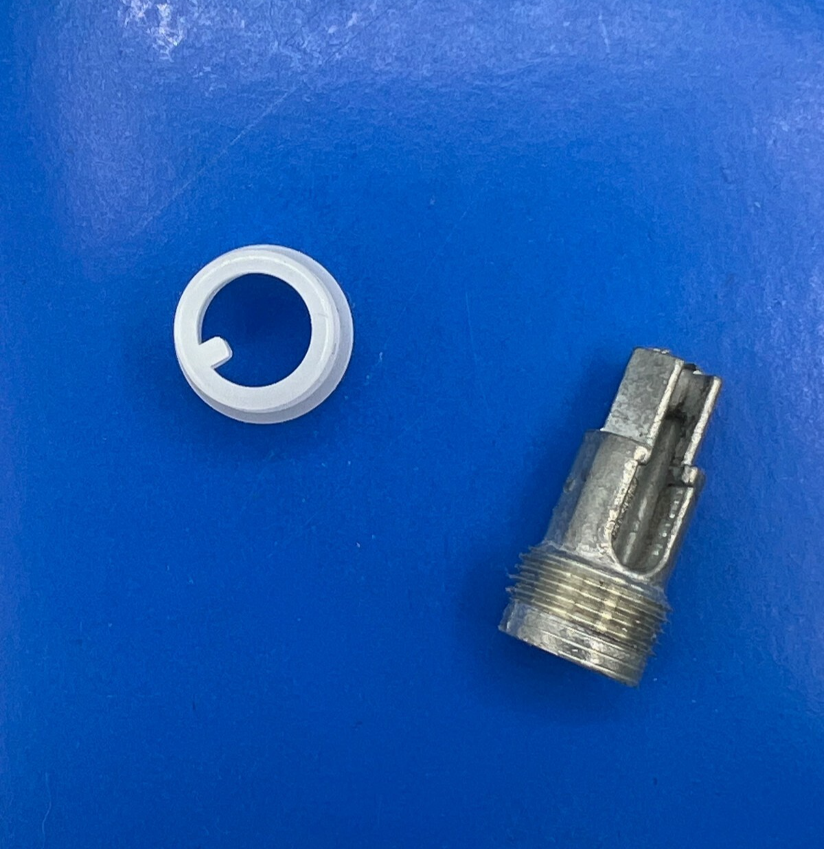 tomo　0507 Genuine Mikuni TMX Carburetor Guide Holder OEM Honda 16137-KZ4-A92