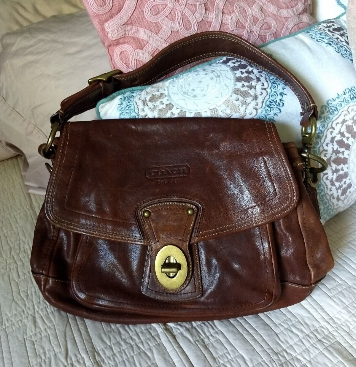 Coach Legacy Vtg Ali Whiskey Leather Flap Shoulder Bag Purse Coach Legacy Vtg Ali Whiskey Leather Flap Shoulder Bag Purse