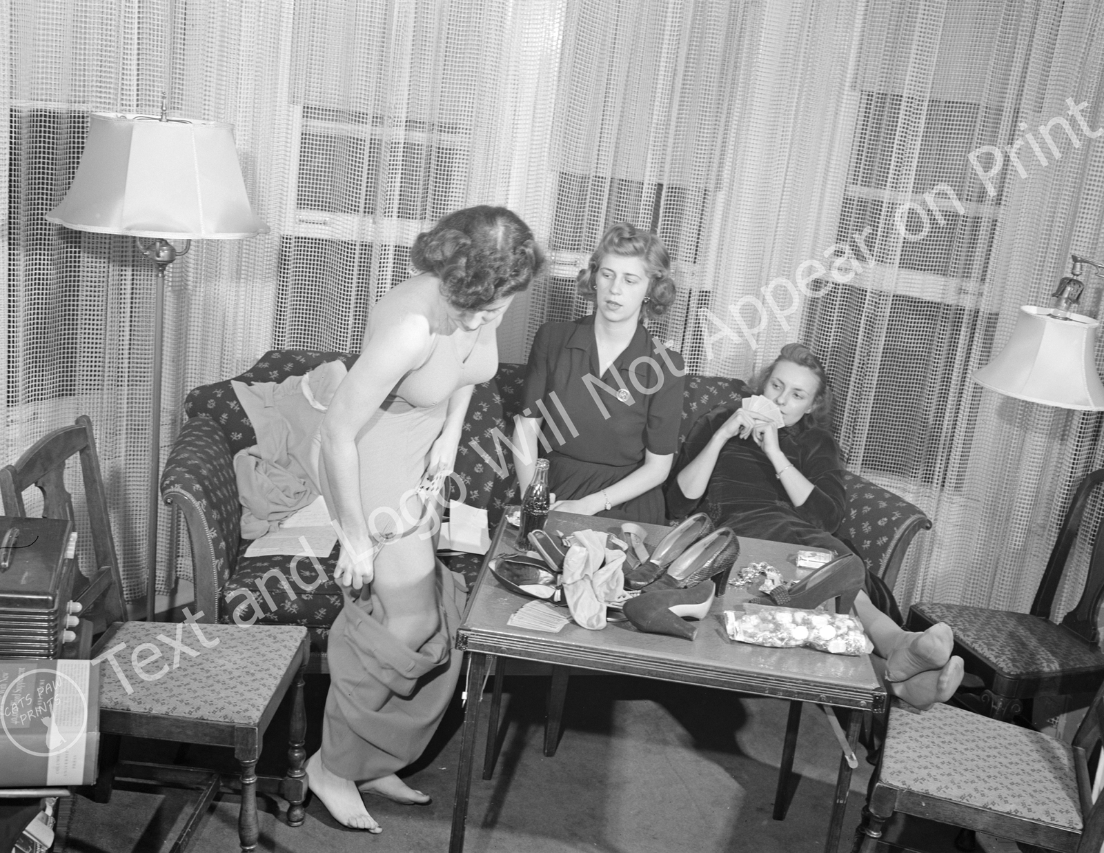 1941 Girls Playing Strip Poker, Detroit, MI Vintage Old Photo 8.5" x 11" Reprint