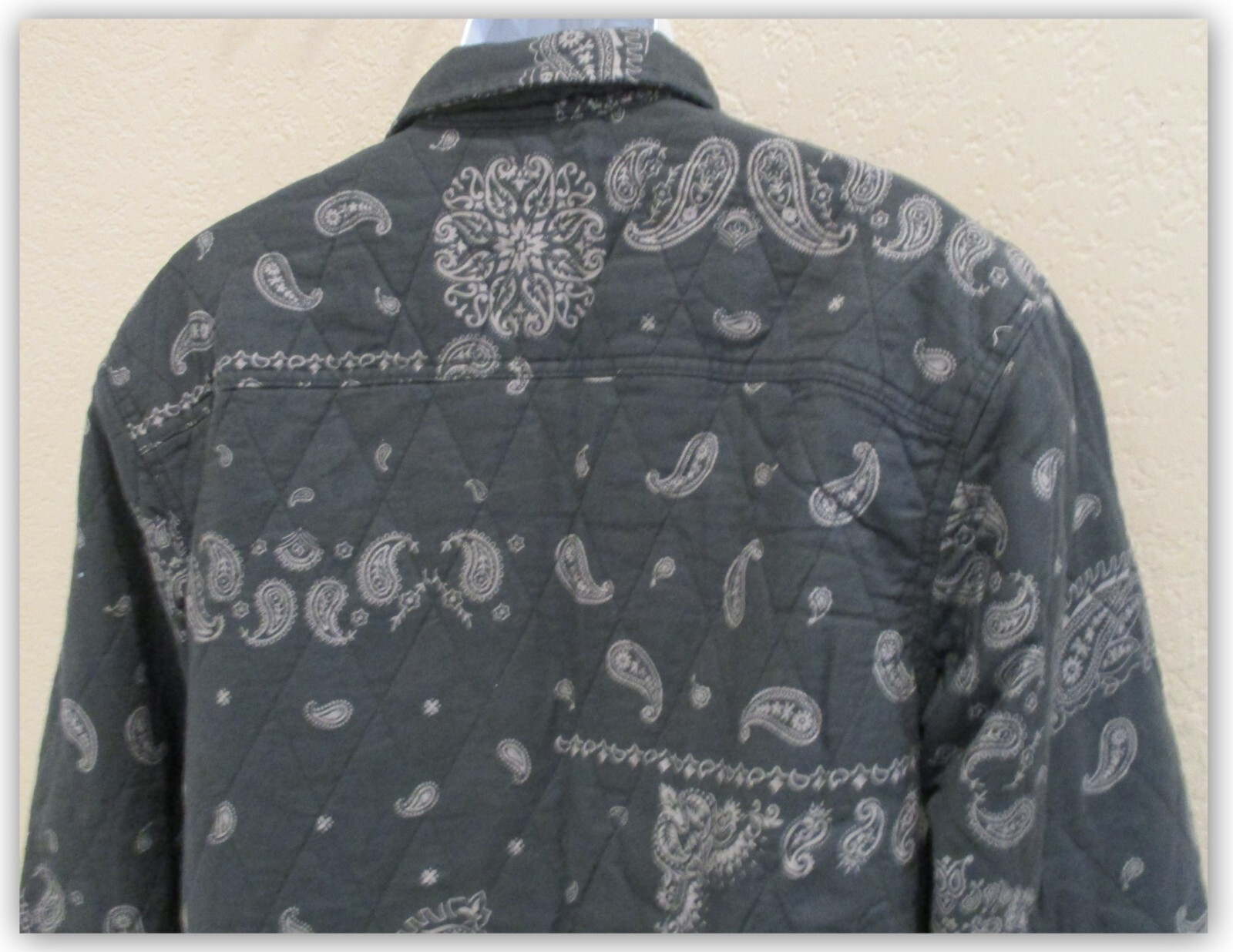 Men's French Cuff Long Sleeve Shirt Jacket Original Use Gray w print Quilted