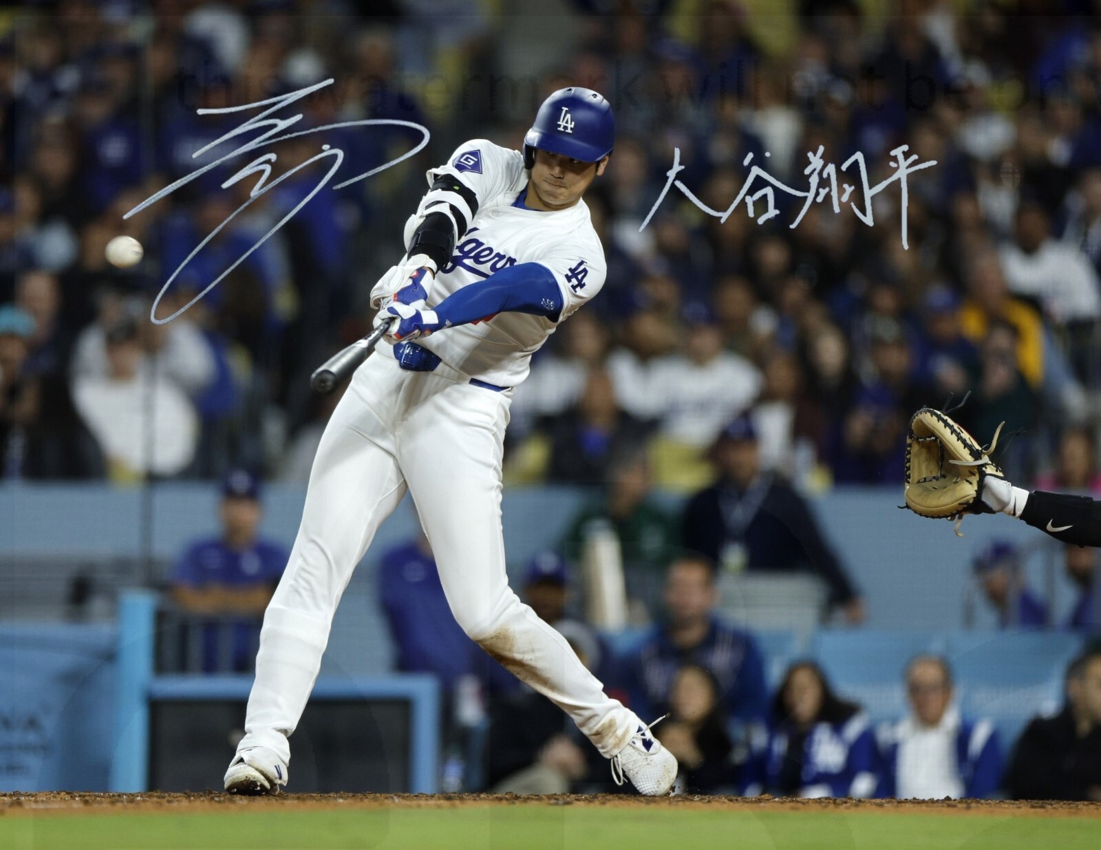 Signed Shohei Ohtani autograph with Japanese signature