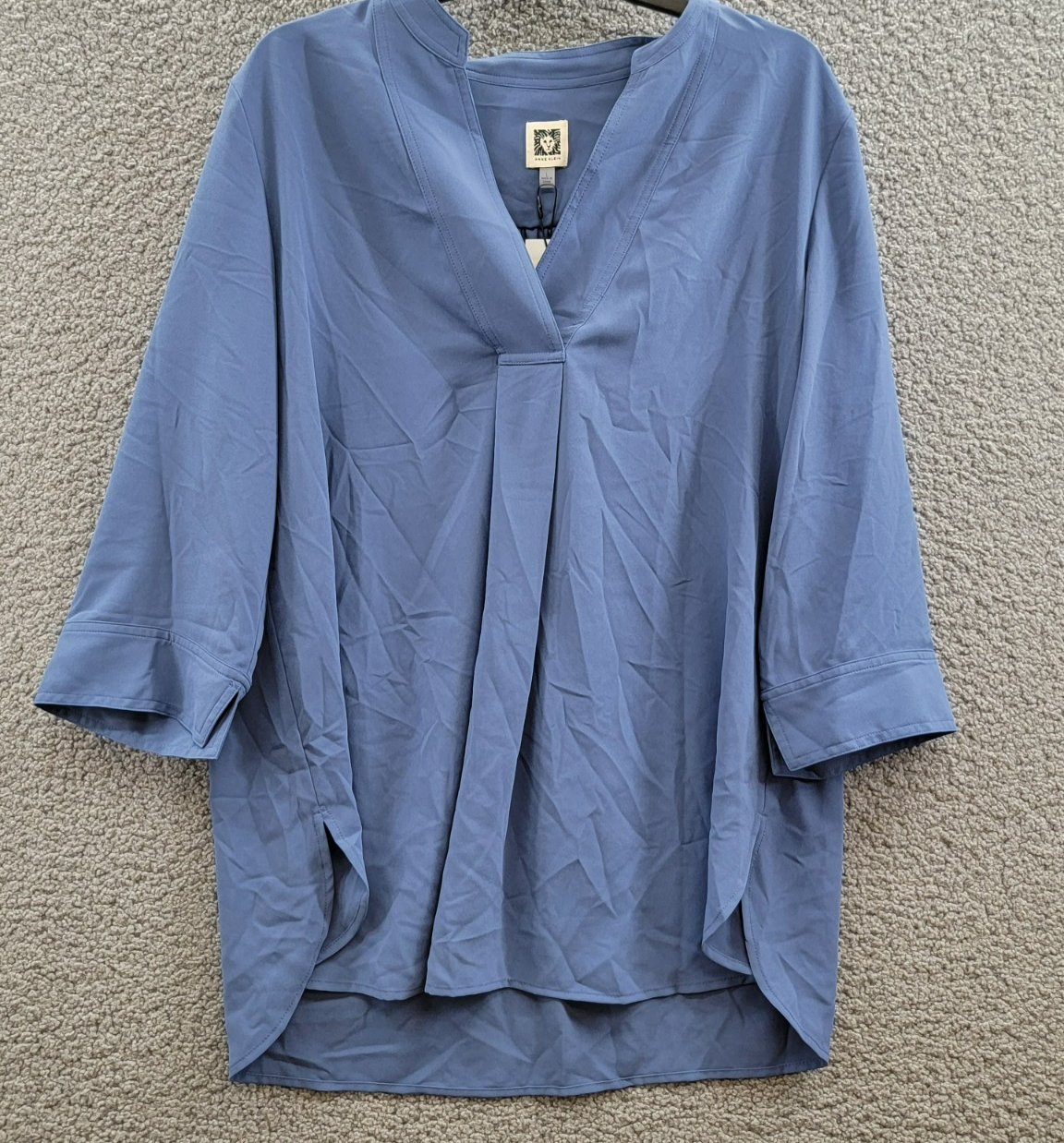 Anne Klein Pleat-Front 3/4-Sleeve Tunic Top Women's L Blue Jay V-Neck Pullover - Picture 2 of 15
