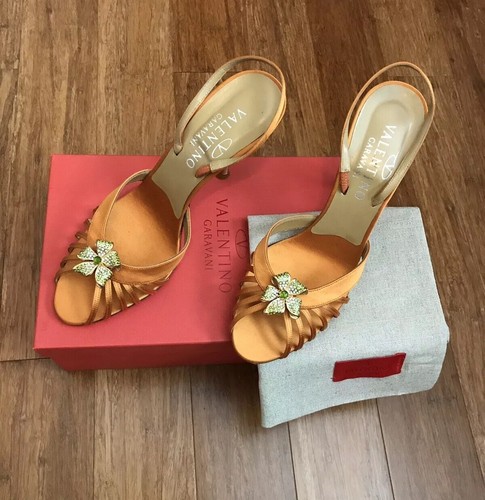 RED VALENTINO サンダル RED VALENTINO(レッドヴァレンティノ) サンダル・ミュール