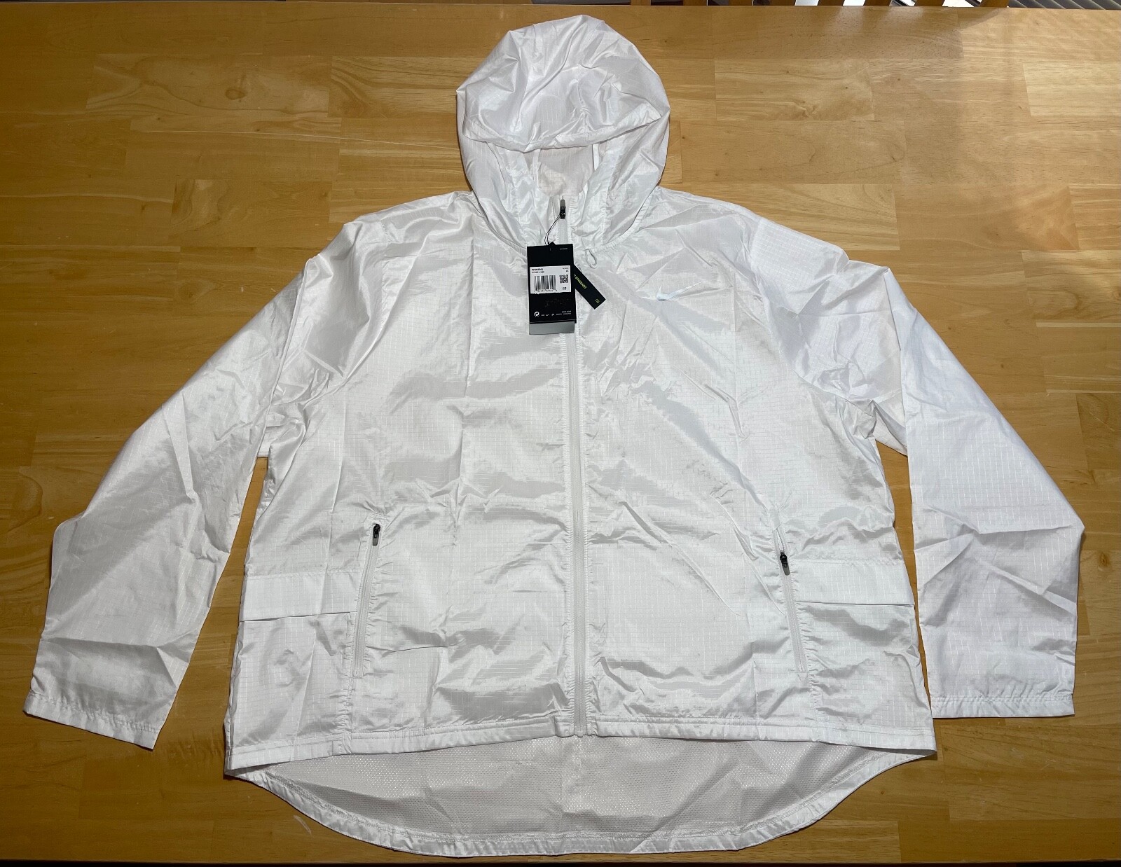 Nike Women's Full-Zip Hooded Essential Reflective Nike Women's Full-Zip Hooded Essential Reflective