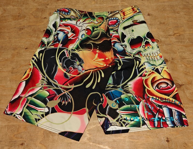 Ed Hardy skull Shorts DEATH GLORY 刺繍 Ed Hardy skull Shorts DEATH GLORY 刺繍 Ed Hardy skull Shorts