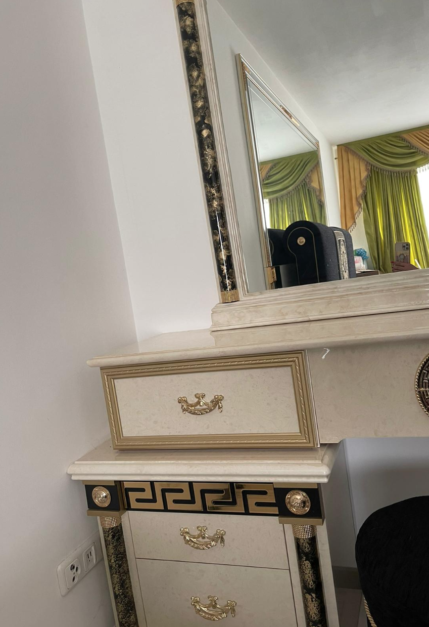 Italienisches Schlafzimmer Royal Mäander set Medusa Meander gold Zeus versac 