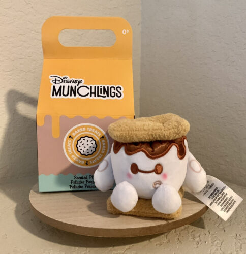 Disney Parks Limited Munchlings Mystery Scented Plush Baymax Baked Treats 2022