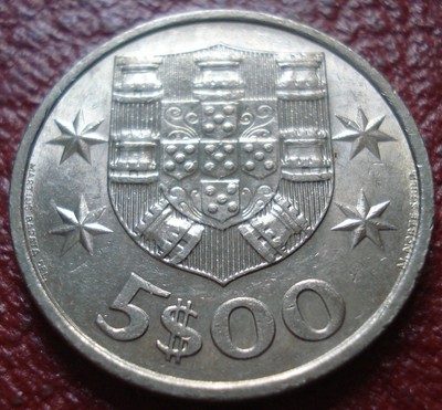 1983 PORTUGAL 5 ESCUDOS IN AU CONDITION