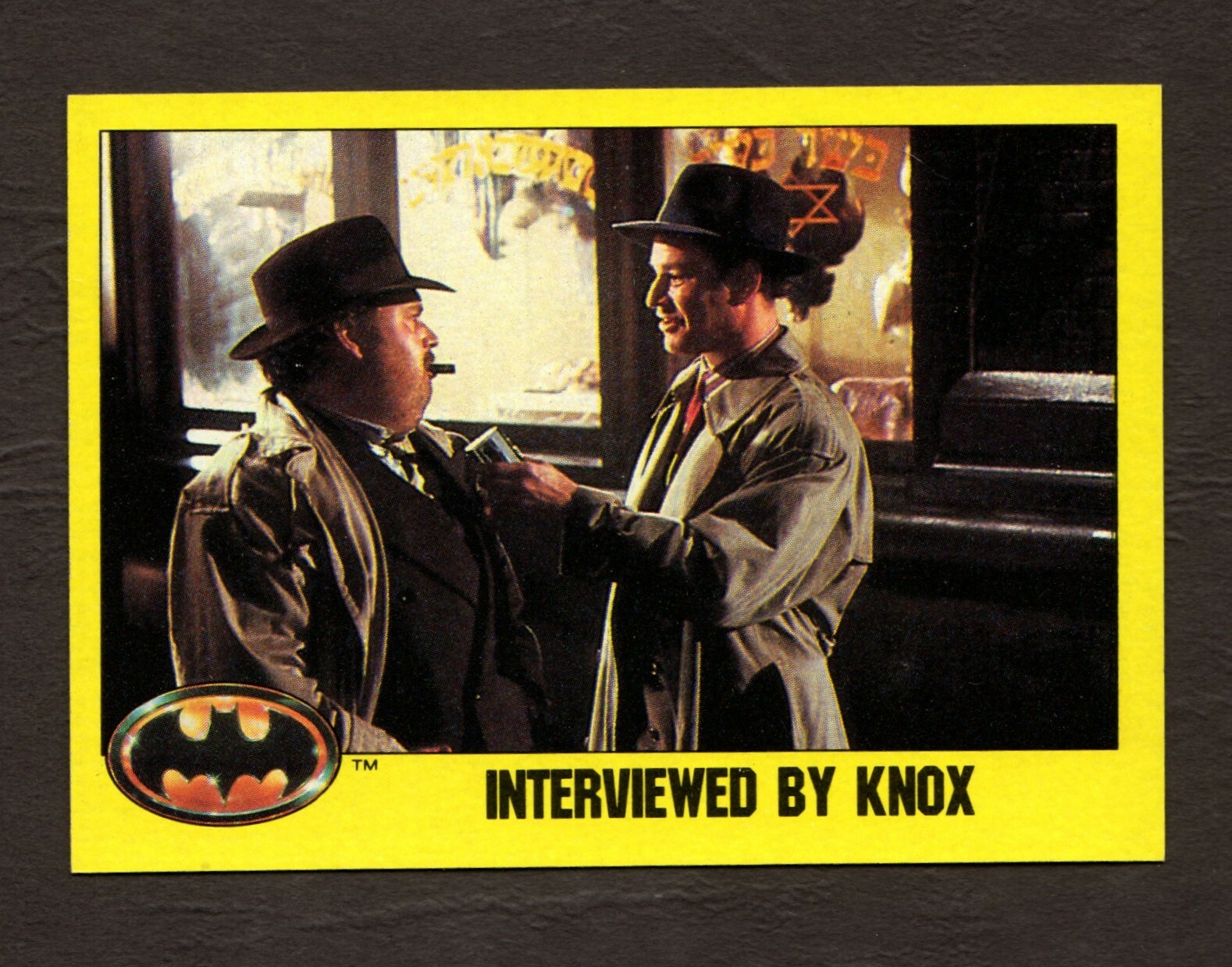 バッドマントランプ 1989 Topps Batman Movie Trading Card #244 – Interviewed by
