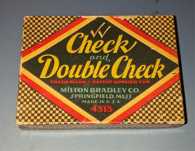 VINTAGE MILTON BRADLEY 1930 CHECK AND DOUBLE CHECK FAMILY GAME