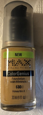 Max Factor Color Genius Foundation With Mineral  ~ Honey No.3