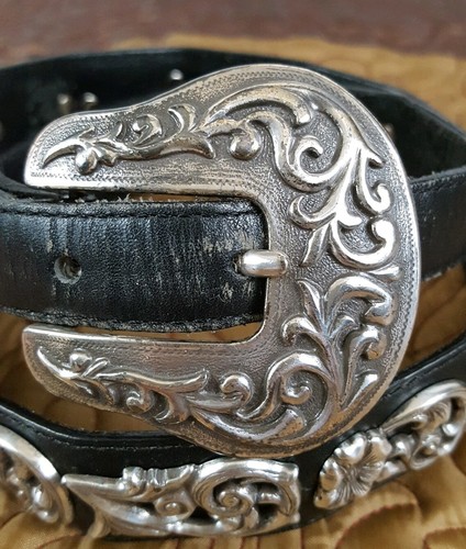 Vtg 1995 TONY LAMA Women Black Leather Belt Silver Trim Flowers Size 31 Western