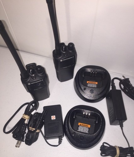 2 Motorola CP200 VHF 4 ch Radios 146-174 MHz Good Condition Batteries/Charger L3