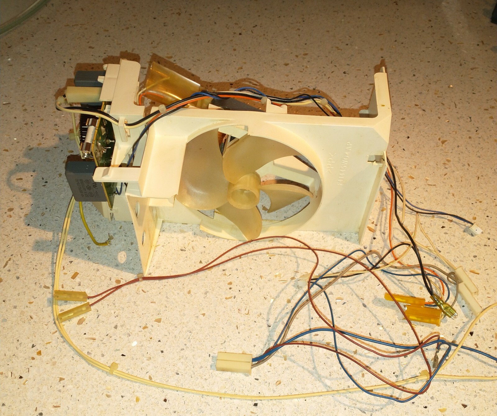 GE Microwave Fan Motor Assembly with noise board,