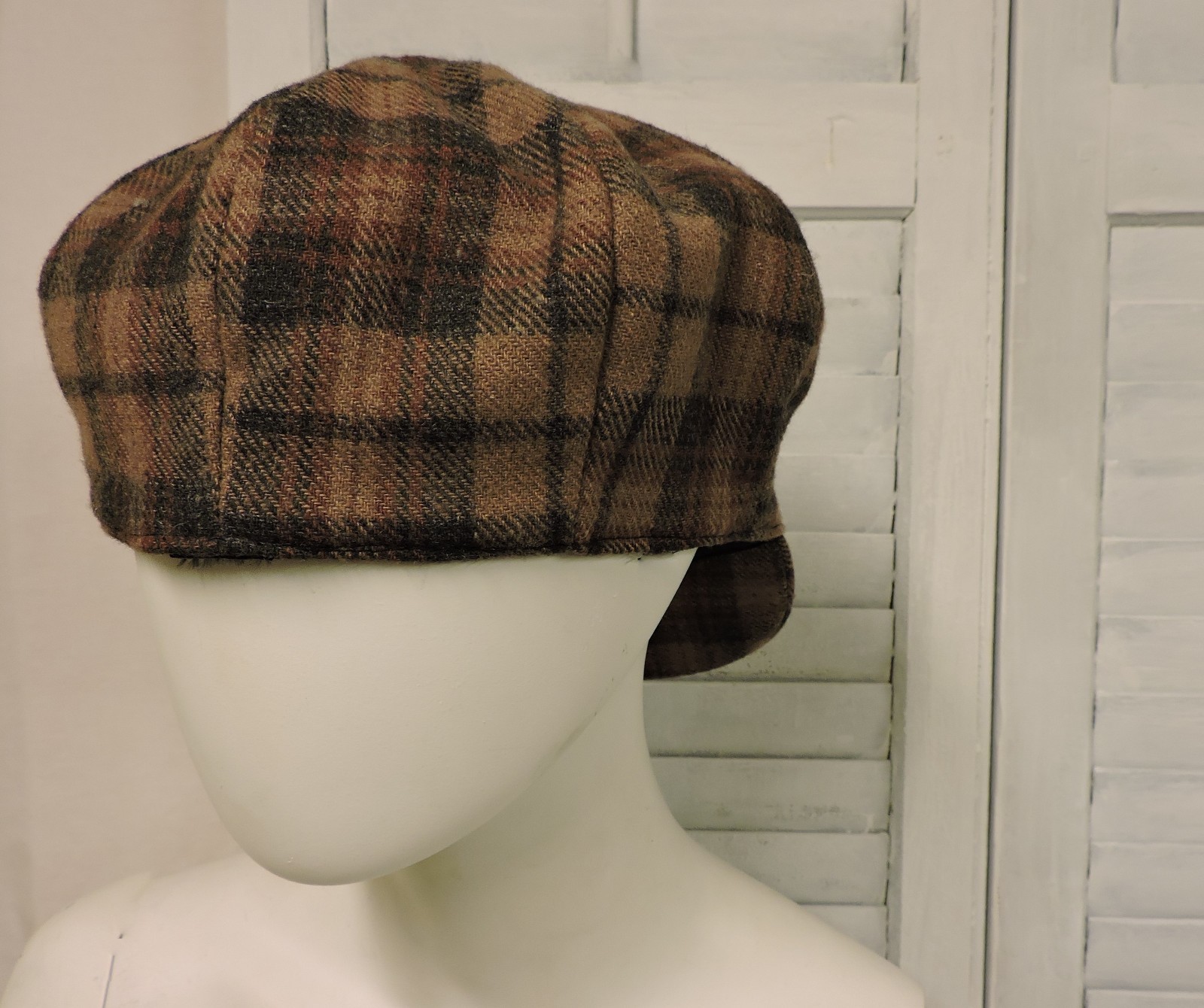 Newsboy Cabbie Brown Plaid Hat Wool Blend Lined Cap