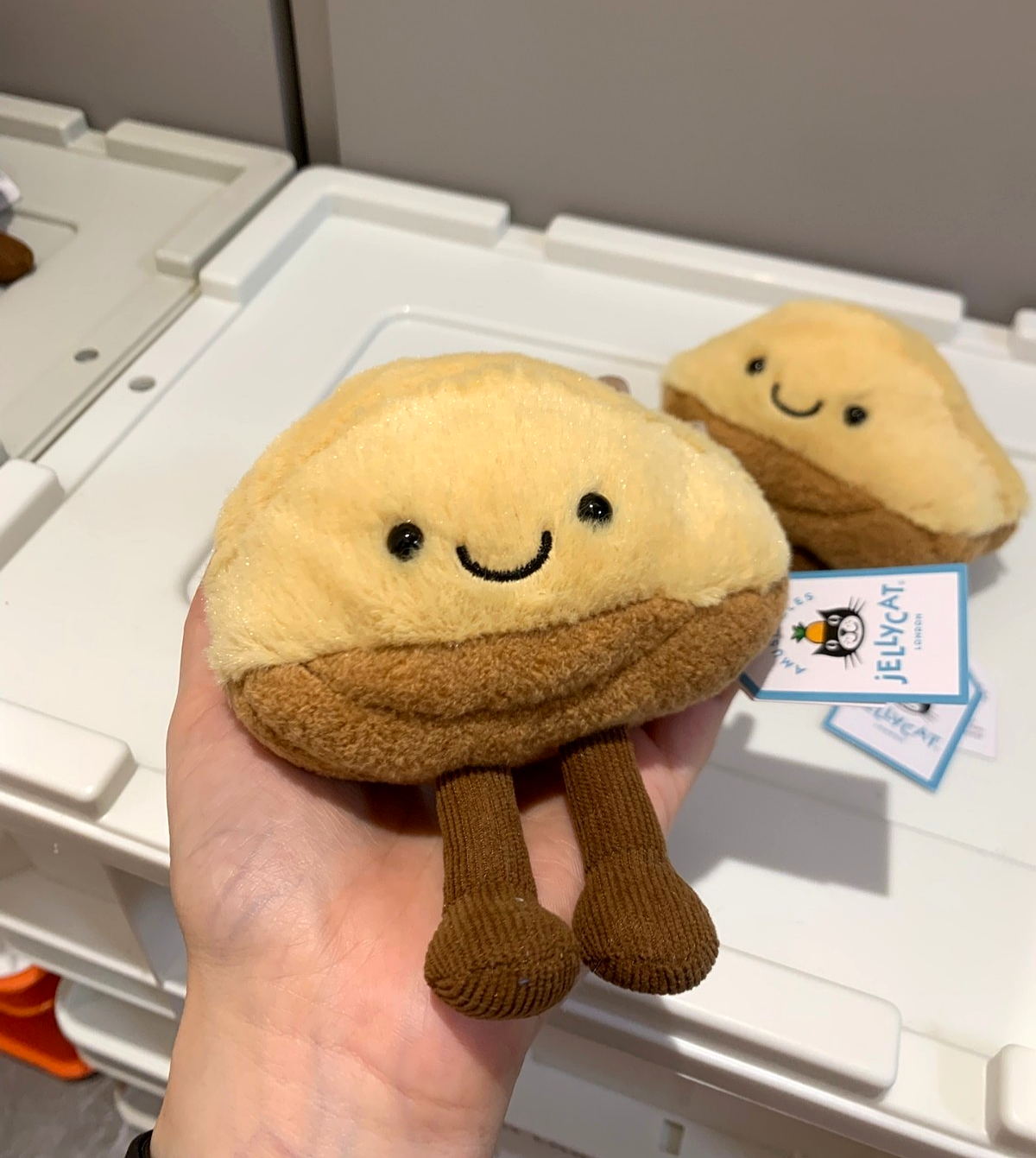  Margaux Madeleine ジェリーキャットマドレーヌ Amuseables Margaux Madeleine ⋅ Jellycat - Mary Shortle