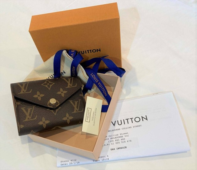 Lv Compact Wallet Victorine Van