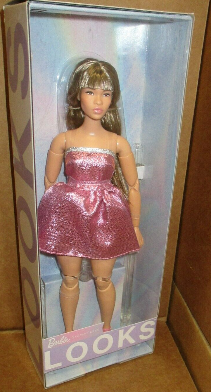 Looks Barbie 2023 バービー 人形 $_57.PNG?set_id=880000500F
