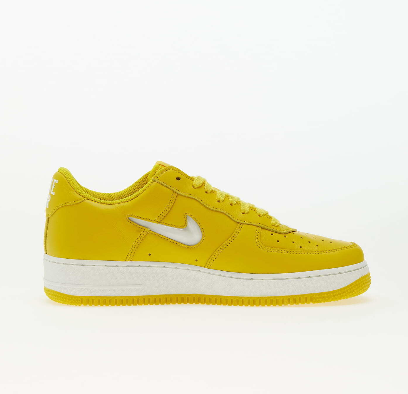 [FJ1044-700] Nike Air Force 1 Цвет месяца — желтый *НОВИНКА*