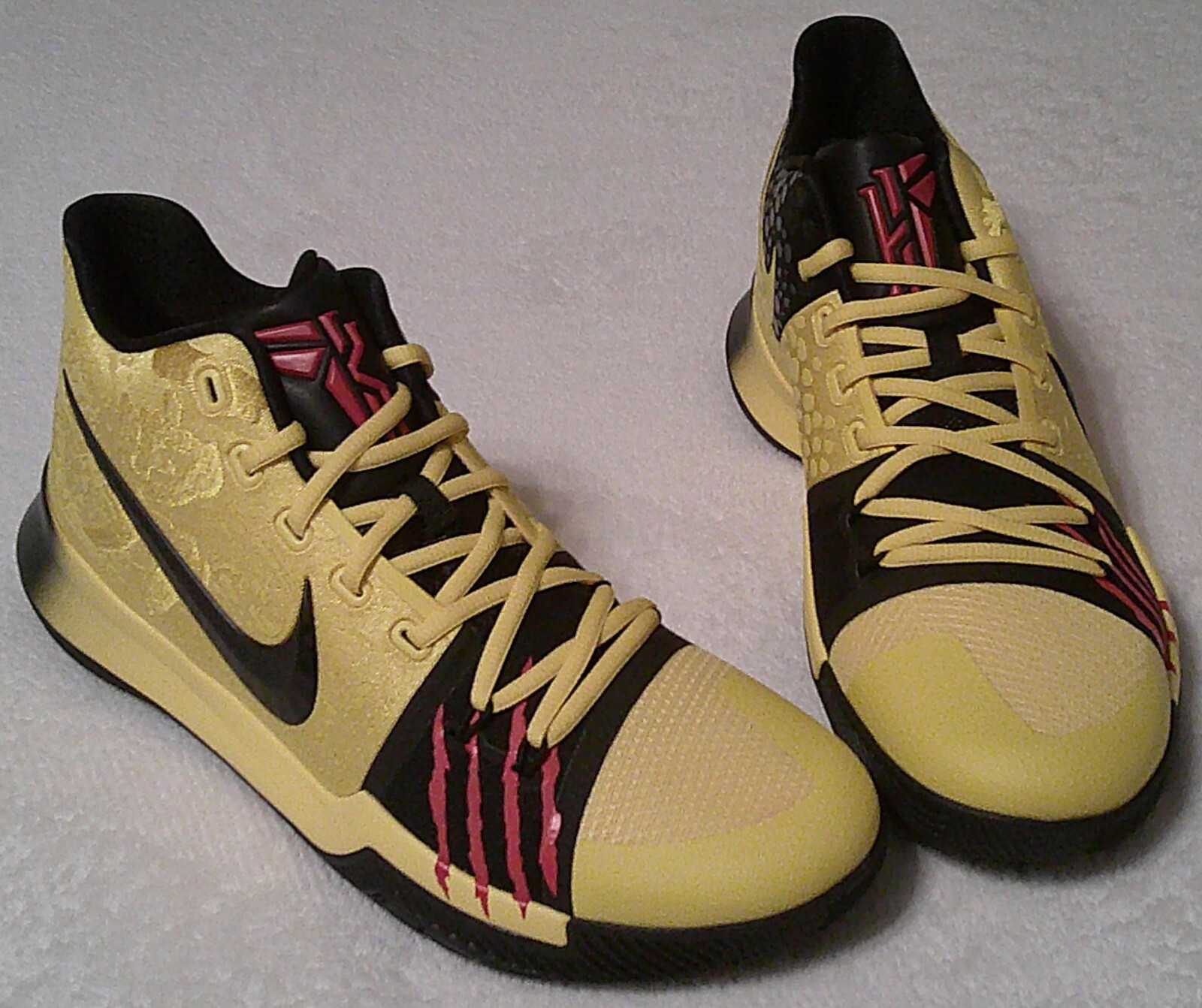 荒*木様 Kyrie3 Bruce Lee Mamba Mentality NI Nike Kyrie 3 Mamba Mentality Bruce Lee Men's - AJ1672-700