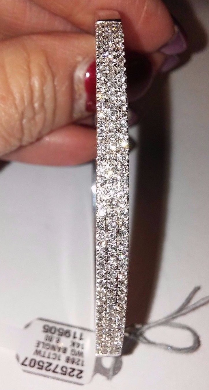 1CTTW 14KT WHITE GOLD DIAMOND BANGLE BRACELET