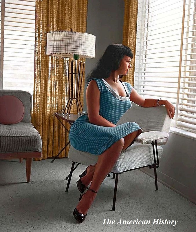 Aktfoto - Bettie Page - Fine RisquÃ© Art - 0683